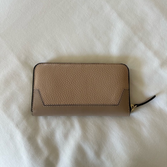 Burberry Wallet - Picture 3 of 8